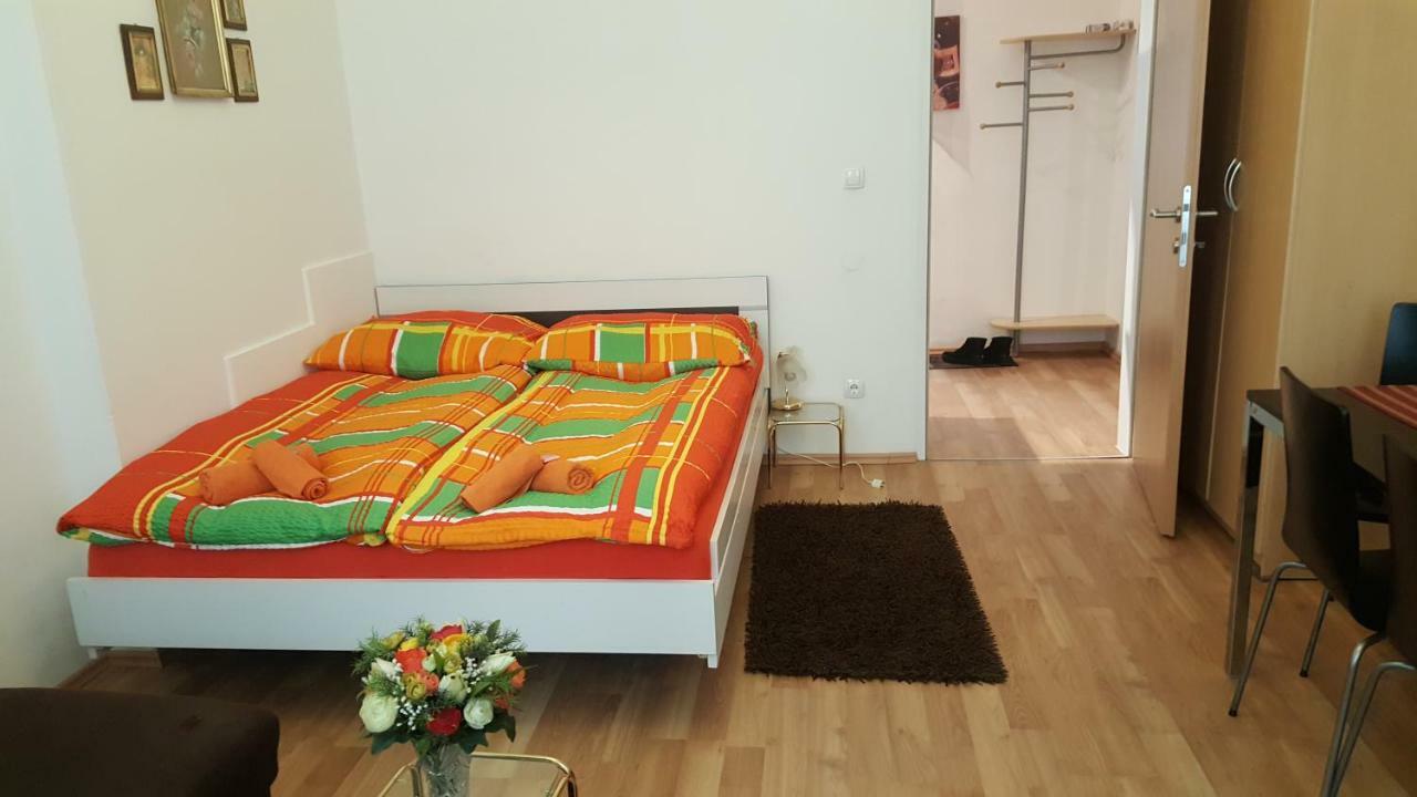 וינה Ferienwohnungen Stella מראה חיצוני תמונה
